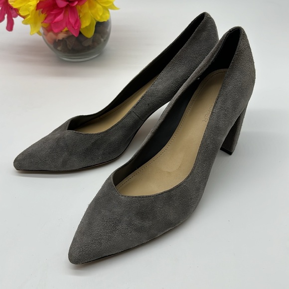 Marc Fisher Gray Pointy Suede Heels Size 7.5 MCH5808G - Picture 2 of 8